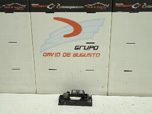 CAJA RELES / FUSIBLES TOYOTA PRIUS (NHW30) 2012