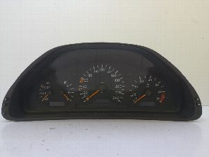 CUADRO INSTRUMENTOS MERCEDES-BENZ CLASE E (W210) BERLINA