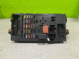 CAJA RELES / FUSIBLES IVECO 35C15 2008
