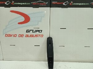 MANDO ELEVALUNAS DELANTERO DERECHO RENAULT