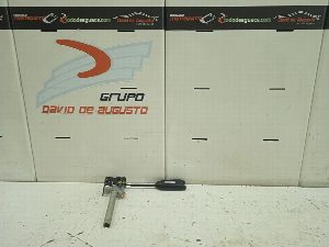 ANCLAJE CINTURON DELANTERO IZQUIERDO RENAULT