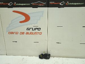 MANDO MULTIFUNCION RENAULT MEGANE III BERLINA 5 P 2010