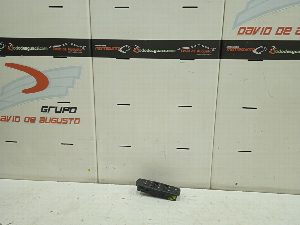 MANDO ELEVALUNAS DELANTERO IZQUIERDO RENAULT LAGUNA III