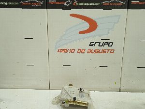 CAJA RELES / FUSIBLES TOYOTA PRIUS (NHW30) 2012