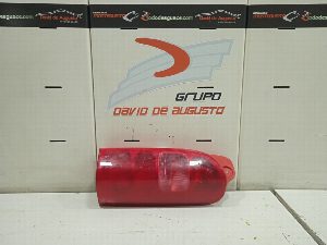 PILOTO TRASERO DERECHO RENAULT MASTER DESDE '98 2003