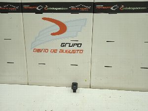 MANDO ELEVALUNAS TRASERO IZQUIERDO LAND ROVER