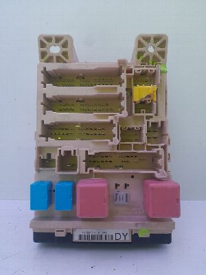 CAJA RELES / FUSIBLES LEXUS RX 2008