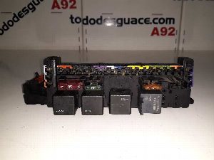 CAJA RELES / FUSIBLES MERCEDES-BENZ