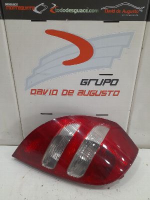 PILOTO TRASERO IZQUIERDO MERCEDES-BENZ CLASE A (W169)