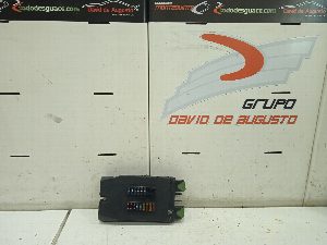 CAJA RELES / FUSIBLES MERCEDES-BENZ