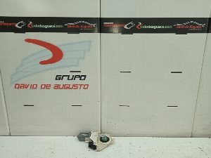 MOTOR ELEVALUNAS DELANTERO DERECHO AUDI A6 BERLINA (4F2)