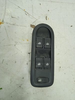 MANDO ELEVALUNAS DELANTERO IZQUIERDO RENAULT