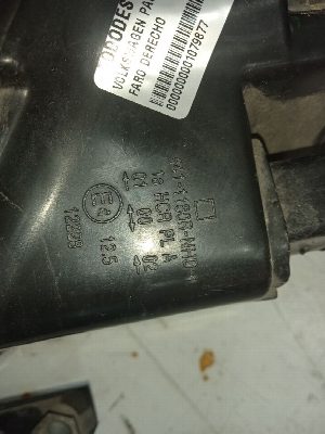 FARO DERECHO VOLKSWAGEN PASSAT BERLINA (3B3) 2001