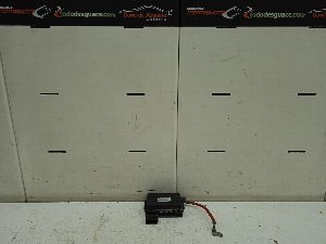 CAJA RELES / FUSIBLES VOLKSWAGEN GOLF IV BERLINA (1J1)