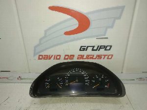 CUADRO INSTRUMENTOS MERCEDES-BENZ